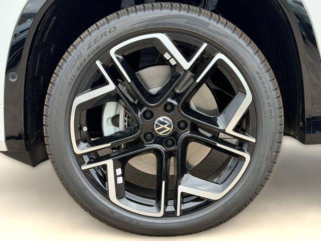 2026 Volkswagen Tiguan SEL R-Line Turbo