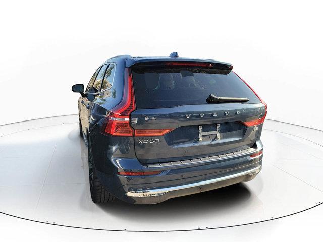 2023 Volvo XC60 B5 Ultimate Bright Theme