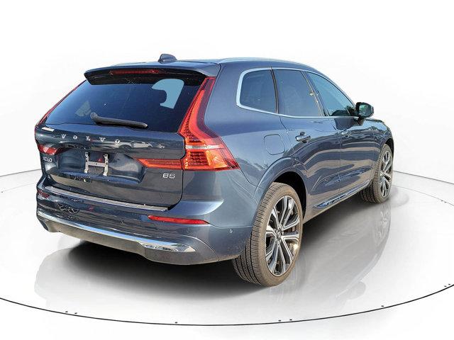 2023 Volvo XC60 B5 Ultimate Bright Theme