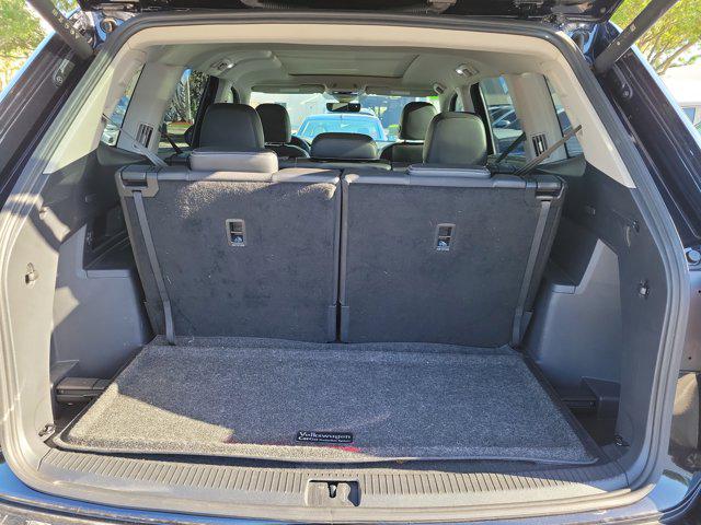 2024 Volkswagen Atlas 2.0T SEL Premium R-Line