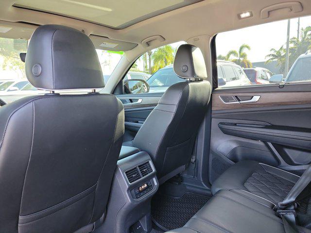 2024 Volkswagen Atlas 2.0T SEL Premium R-Line