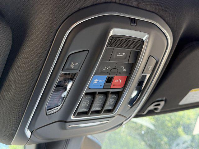 2026 Jeep Grand Wagoneer L 4x2