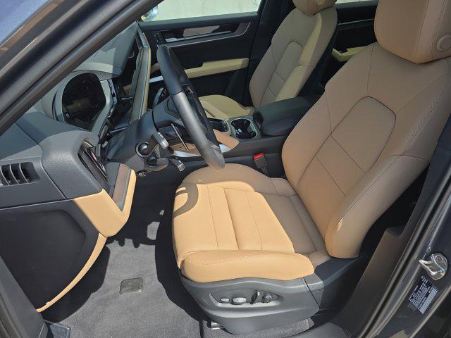 2026 Porsche Cayenne AWD