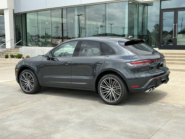 2025 Porsche Macan AWD