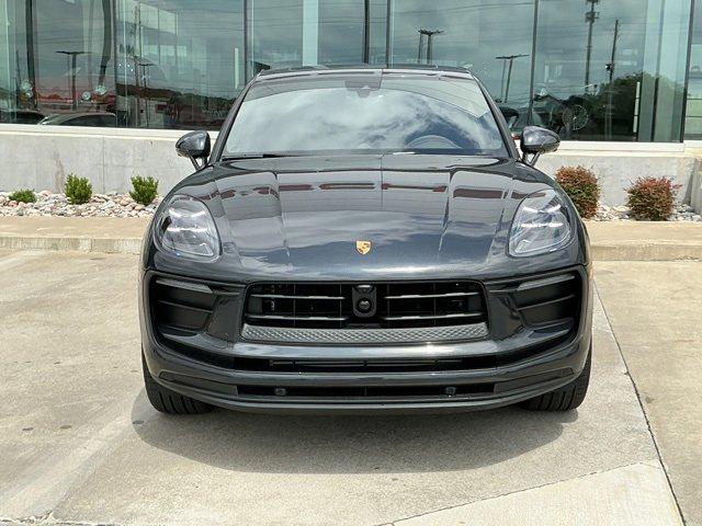 2025 Porsche Macan AWD
