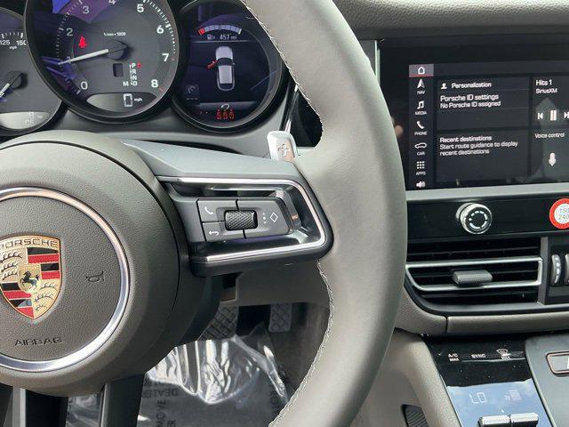 2025 Porsche Macan AWD