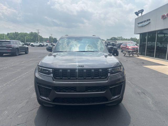 2026 Jeep Grand Cherokee L Altitude 4x4