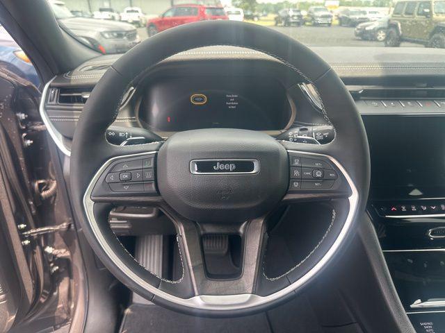 2026 Jeep Grand Cherokee L Altitude 4x4