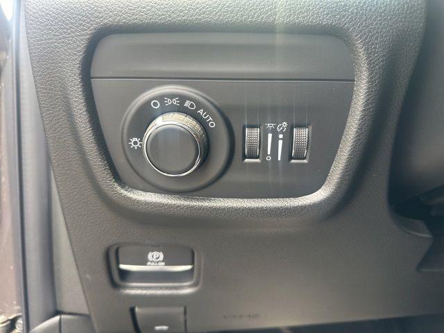 2026 Jeep Grand Cherokee L Altitude 4x4