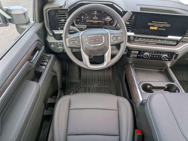 2026 GMC Sierra 2500HD Crew Cab, Standard Bed, SLT, 4WD