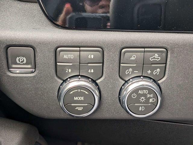 2026 GMC Sierra 2500HD Crew Cab, Standard Bed, SLT, 4WD