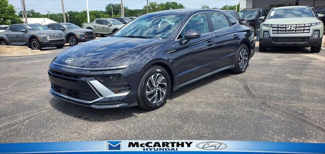 2026 Hyundai Sonata Hybrid Blue for sale in TOPEKA, KS