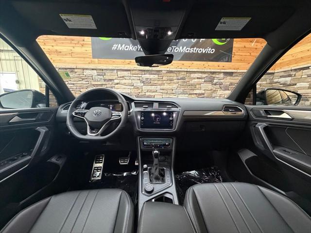 2022 Volkswagen Tiguan 2.0T SE R-Line Black