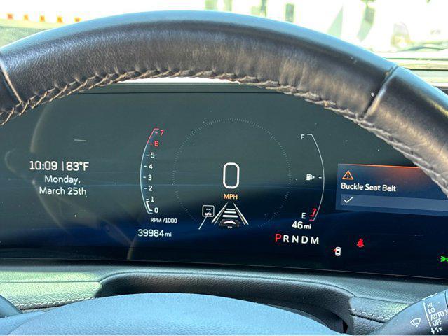 2025 Cadillac XT4 FWD Premium Luxury