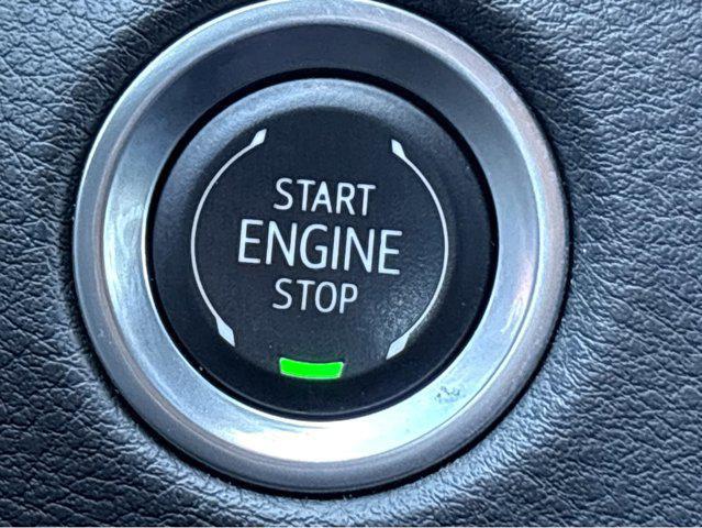 2025 Cadillac XT4 FWD Premium Luxury
