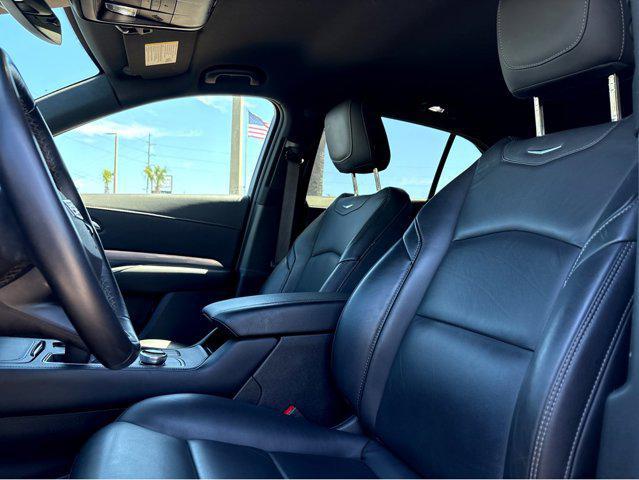 2025 Cadillac XT4 FWD Premium Luxury