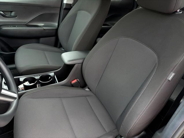 2024 Hyundai Kona EV SE