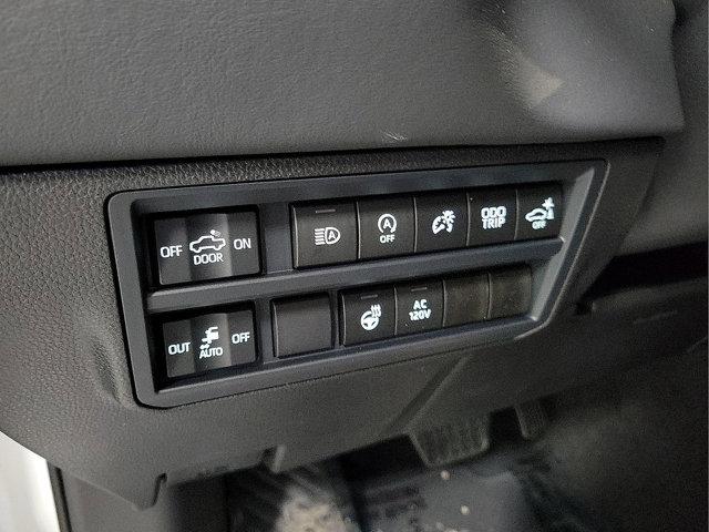 2026 Toyota Tundra Platinum CrewMax 5.5' Bed