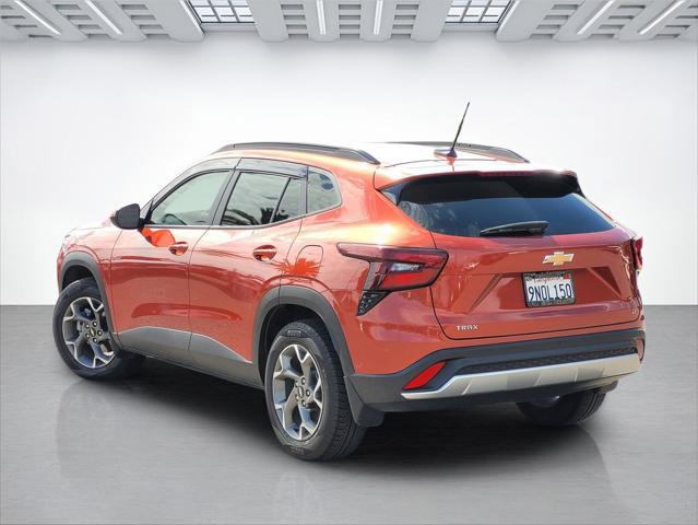 2024 Chevrolet Trax FWD LT