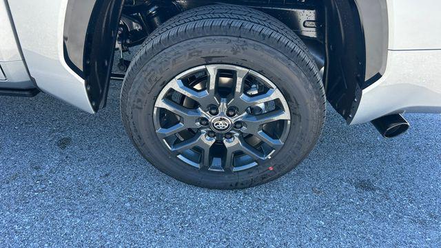 2026 Toyota Tundra Platinum CrewMax 5.5' Bed
