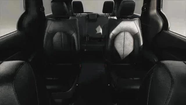 2027 Chrysler Pacifica PACIFICA SELECT