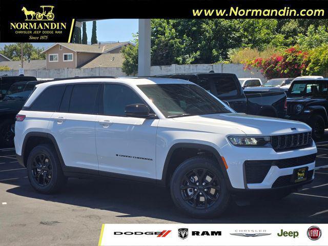 2026 Jeep Grand Cherokee GRAND CHEROKEE LAREDO ALTITUDE 4X4 2026 Jeep Grand Cherokee GRAND CHEROKEE LAREDO ALTITUDE 4X4
