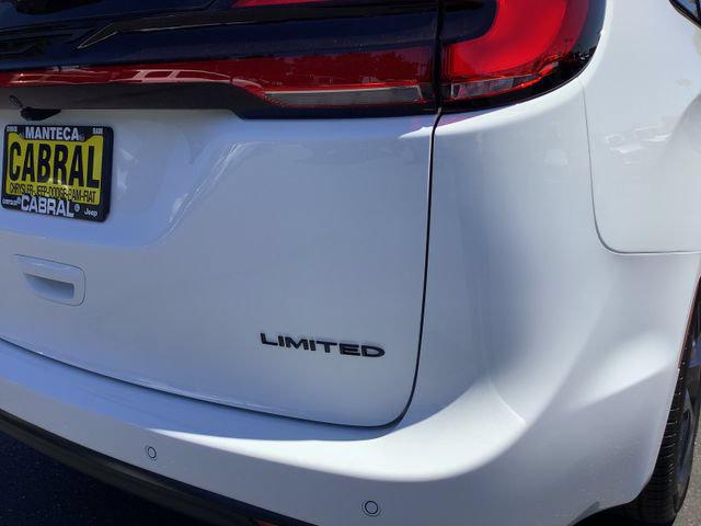 2027 Chrysler Pacifica Limited