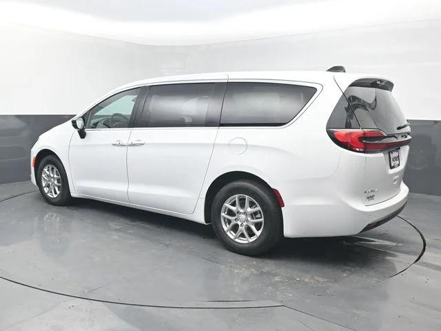 2027 Chrysler Pacifica PACIFICA SELECT