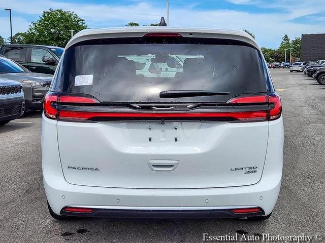2027 Chrysler Pacifica Limited