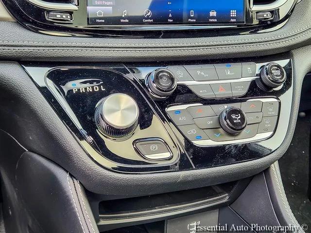 2027 Chrysler Pacifica Limited