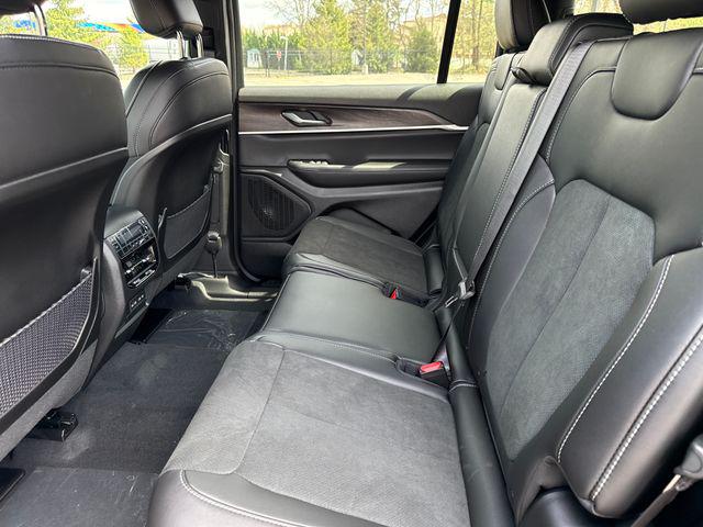 2026 Jeep Grand Cherokee L Altitude 4x4