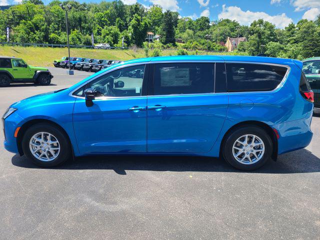 2027 Chrysler Pacifica PACIFICA SELECT