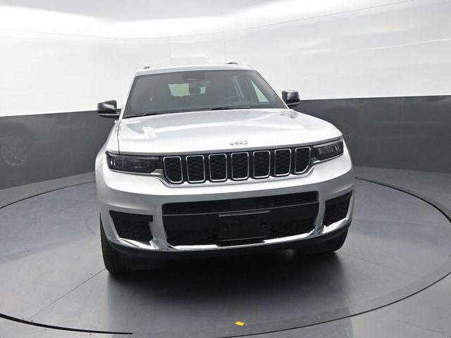 2026 Jeep Grand Cherokee L Laredo 4x4