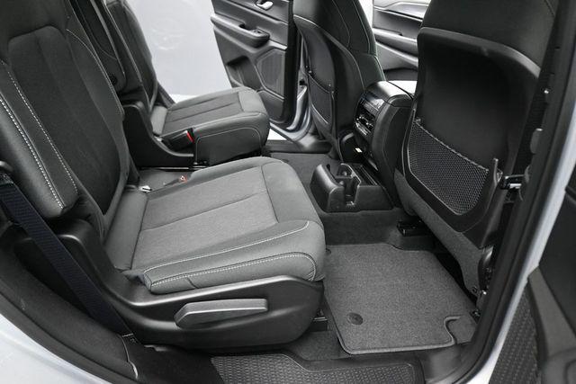 2026 Jeep Grand Cherokee L Laredo 4x4