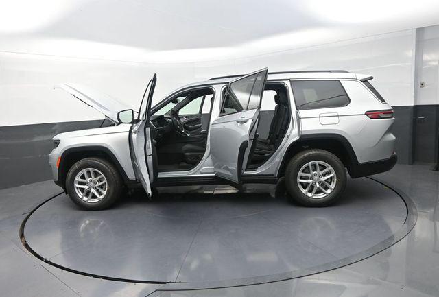 2026 Jeep Grand Cherokee L Laredo 4x4