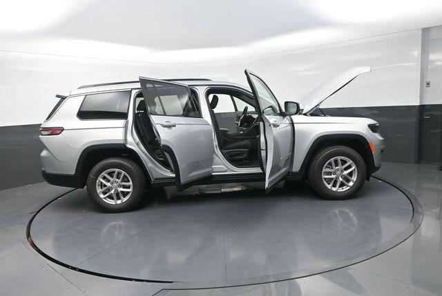 2026 Jeep Grand Cherokee L Laredo 4x4