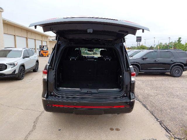 2024 Lincoln Navigator Premiere