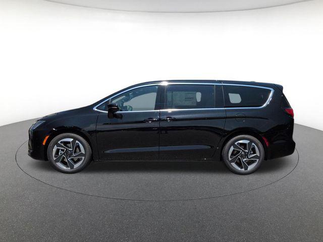 2027 Chrysler Pacifica PACIFICA LIMITED