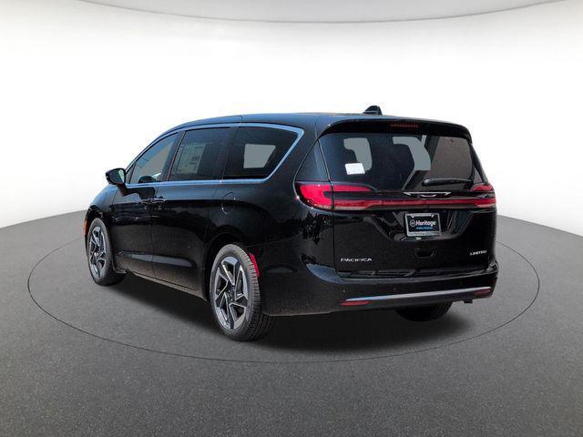2027 Chrysler Pacifica PACIFICA LIMITED