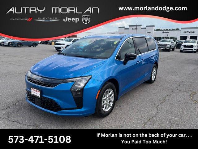 2027 Chrysler Pacifica Select for sale in Sikeston, MO