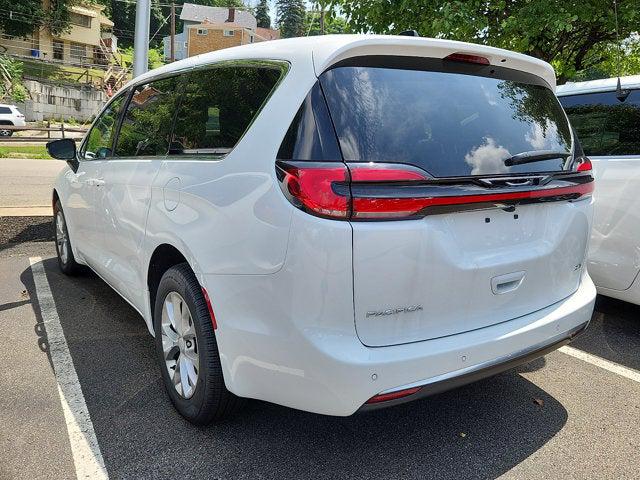 2027 Chrysler Pacifica PACIFICA SELECT AWD