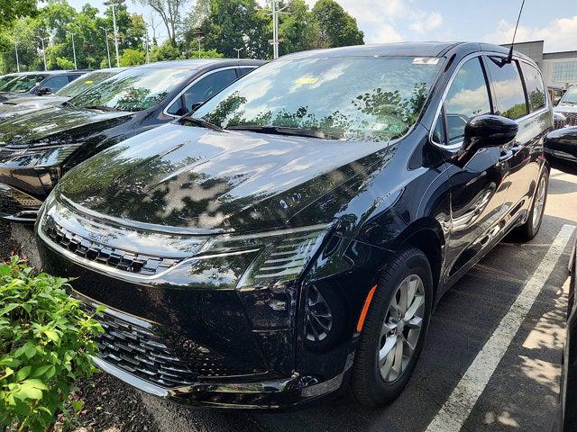 2027 Chrysler Pacifica PACIFICA SELECT AWD