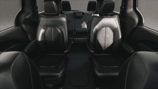 2027 Chrysler Pacifica PACIFICA SELECT AWD