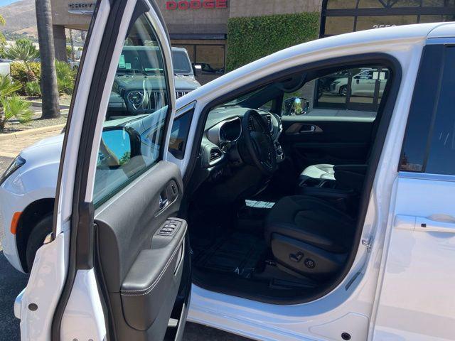 2027 Chrysler Pacifica PACIFICA SELECT 2027 Chrysler Pacifica PACIFICA SELECT