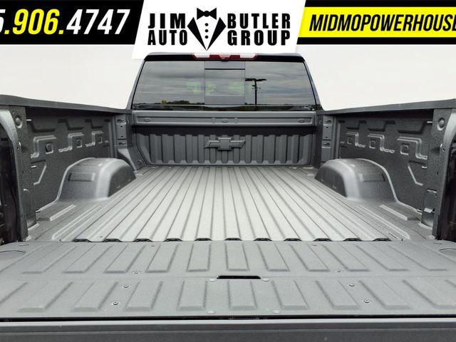 2026 Chevrolet Silverado 2500HD Crew Cab, Standard Bed, XR2, 4WD