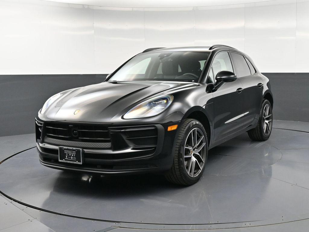 /2026 Porsche Macan