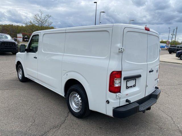 2018 Nissan 1500 S V6