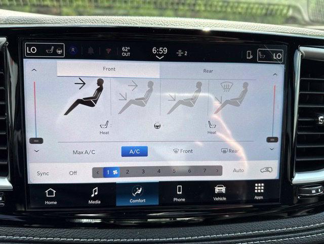 2027 Chrysler Pacifica Select