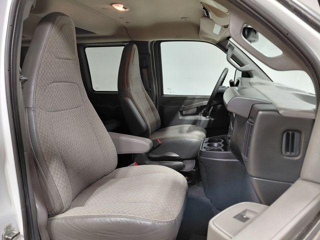 2023 Chevrolet Express Passenger RWD 3500 Extended Wheelbase LT