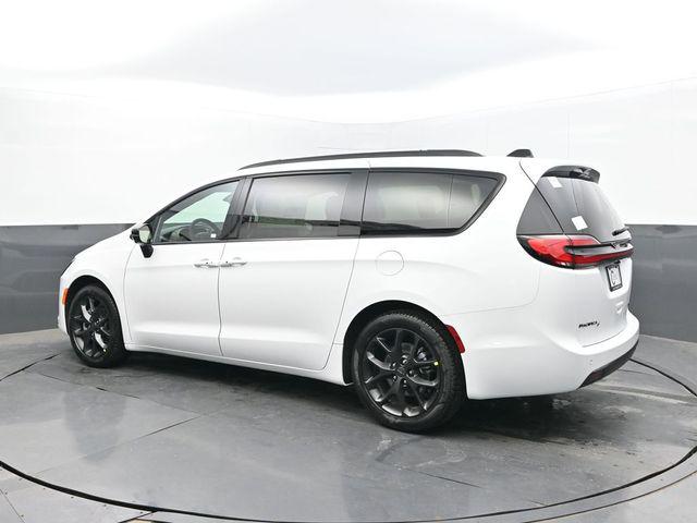 2027 Chrysler Pacifica PACIFICA LIMITED